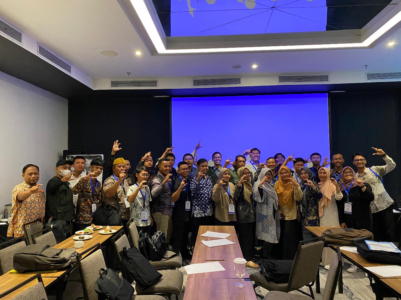 Desa Sukamaju Mengikuti Bimtek...