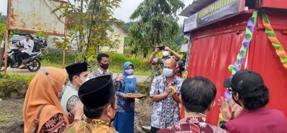 Peresmian PKH Shop Desa Sukama...